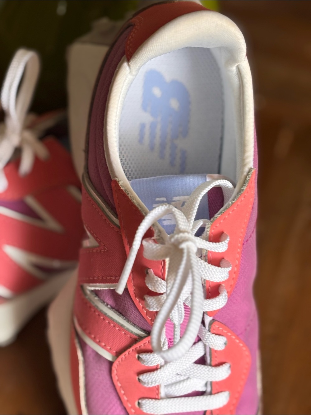 New Balance Pink and Lavender Women's Sneakers size 8 the intelligent choice 327 - Picture 3 of 5